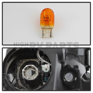 Xtune Headlight Assembly 9937248-4