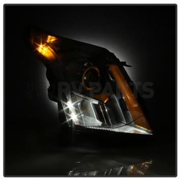 Xtune Headlight Assembly 9938900-5
