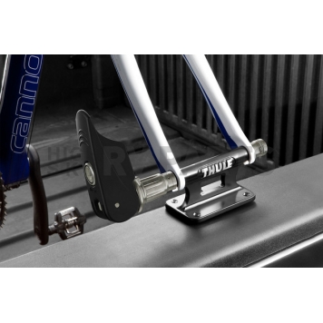 Thule Locking Low Rider Truck Bike Mount Holds 1 Bike - 821XTR-1