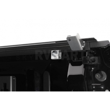 BAK Industries Tonneau Cover Hard Roll-Up Black Gloss Aluminum/ Vinyl - 39330-4