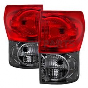 Xtune Tail Light Assembly 9040634
