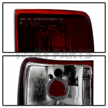 Xtune Tail Light Assembly 9030529-2