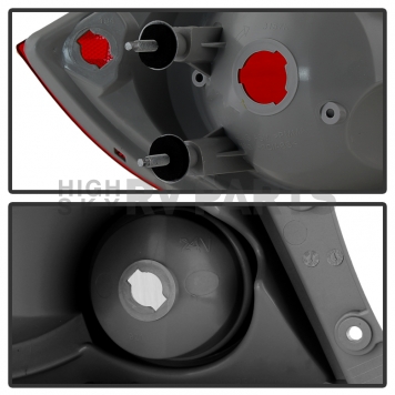Xtune Tail Light Assembly 9030536-3
