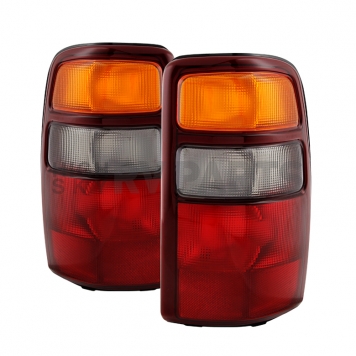 Xtune Tail Light Assembly 9028793