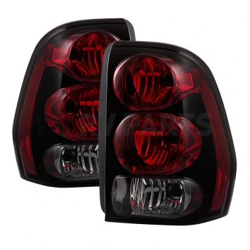 Xtune Tail Light Assembly 9028878