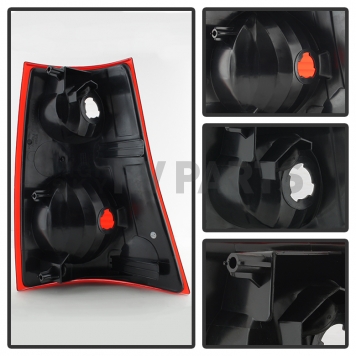 Xtune Tail Light Assembly 9028502-1