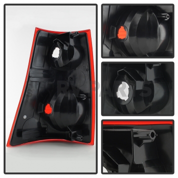 Xtune Tail Light Assembly 9028519-1