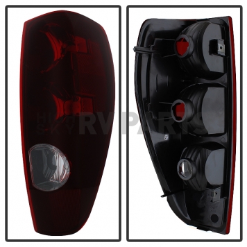 Xtune Tail Light Assembly 9033889-1