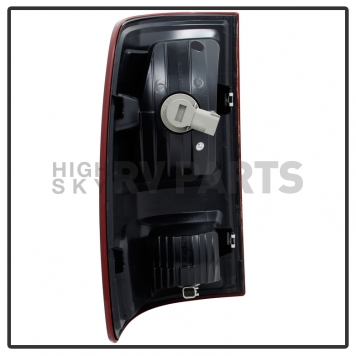 Xtune Tail Light Assembly 9033179-1