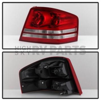 Xtune Tail Light Assembly 9033957-1