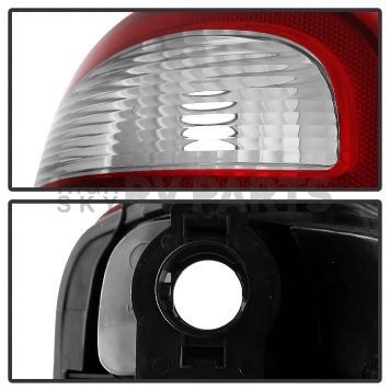 Xtune Tail Light Assembly 9033971-4