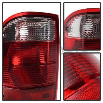 Xtune Tail Light Assembly 9028724-1
