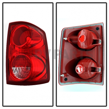 Xtune Tail Light Assembly 9033995-1