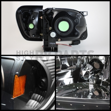 Xtune Headlight Assembly 5056221-1