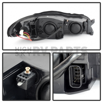 Xtune Headlight Assembly 9023194-5
