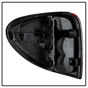 Xtune Tail Light Assembly 9038006-2