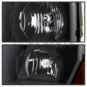 Xtune Headlight Assembly 9023231-4