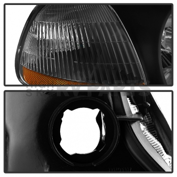 Xtune Headlight Assembly 5014375-3
