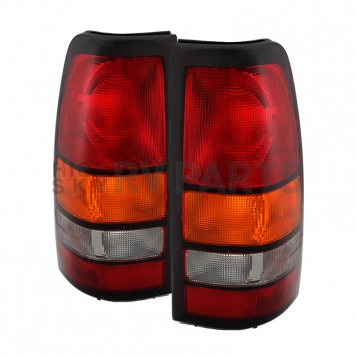 Xtune Tail Light Assembly 9028915