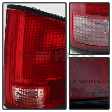 Xtune Tail Light Assembly 9029790-1