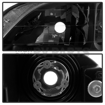 Xtune Headlight Assembly 5022509-3