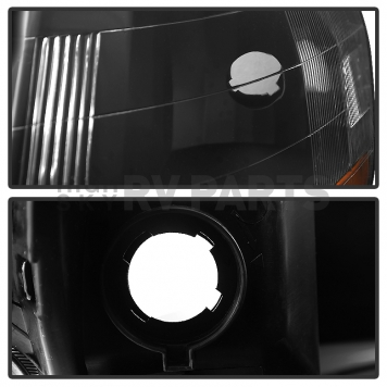 Xtune Headlight Assembly 5022509-4