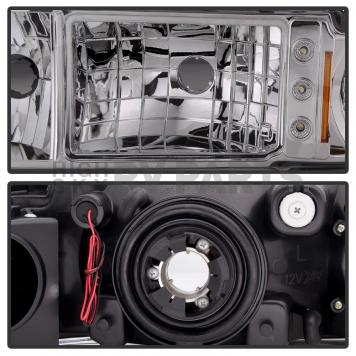 Xtune Headlight Assembly 5031624-3