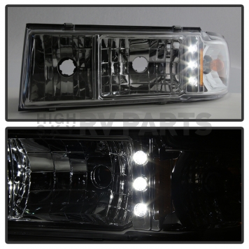 Xtune Headlight Assembly 5031624-5