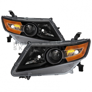 Xtune Headlight Assembly 9035333
