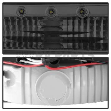 Xtune Headlight Assembly 5017673-4