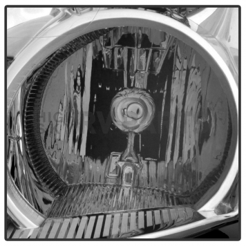 Xtune Tail Light Assembly 9937422-5