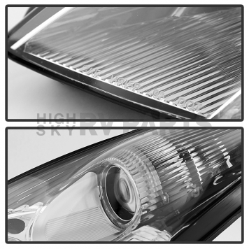 Xtune Headlight Assembly 9024061-4