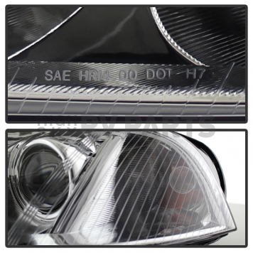 Xtune Headlight Assembly 9024085-3