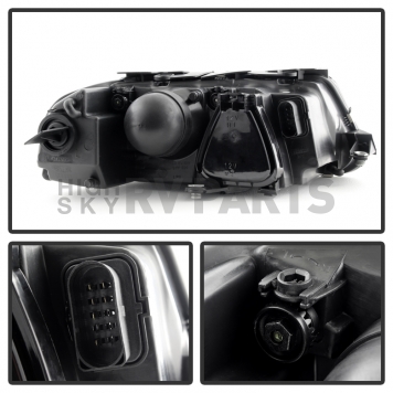 Xtune Headlight Assembly 9024085-4