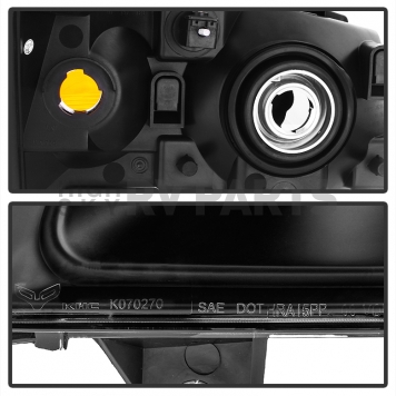 Xtune Headlight Assembly 9035173-2