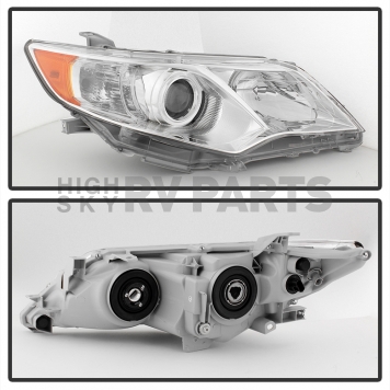 Xtune Headlight Assembly 9035890-1