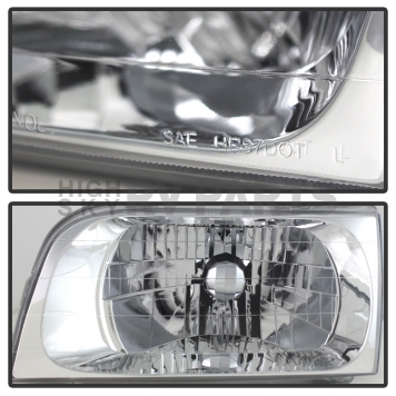 Xtune Headlight Assembly 9025525-1