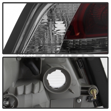 Xtune Tail Light Assembly 9938764-3