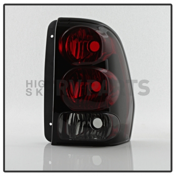 Xtune Tail Light Assembly 9037986-1