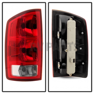 Xtune Tail Light Assembly 9038013-1