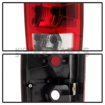 Xtune Tail Light Assembly 9038020-3