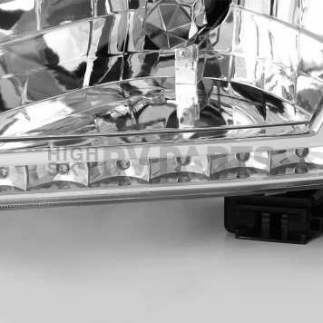 Xtune Headlight Assembly 5056344-3