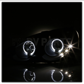 Xtune Headlight Assembly 9036613-5