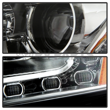 Xtune Headlight Assembly 9036699-2