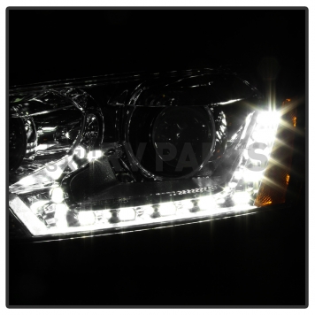 Xtune Headlight Assembly 9036699-7