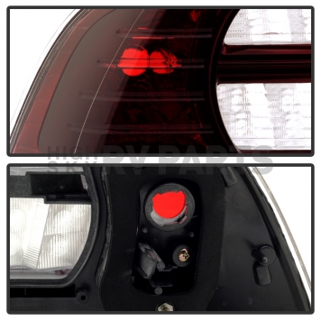 Xtune Tail Light Assembly 9033438-2