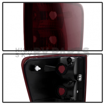Xtune Tail Light Assembly 9033445-2