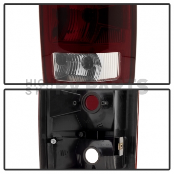 Xtune Tail Light Assembly 9033551-3