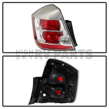 Xtune Tail Light Assembly 9032493-1