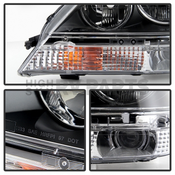 Xtune Headlight Assembly 9028243-2
